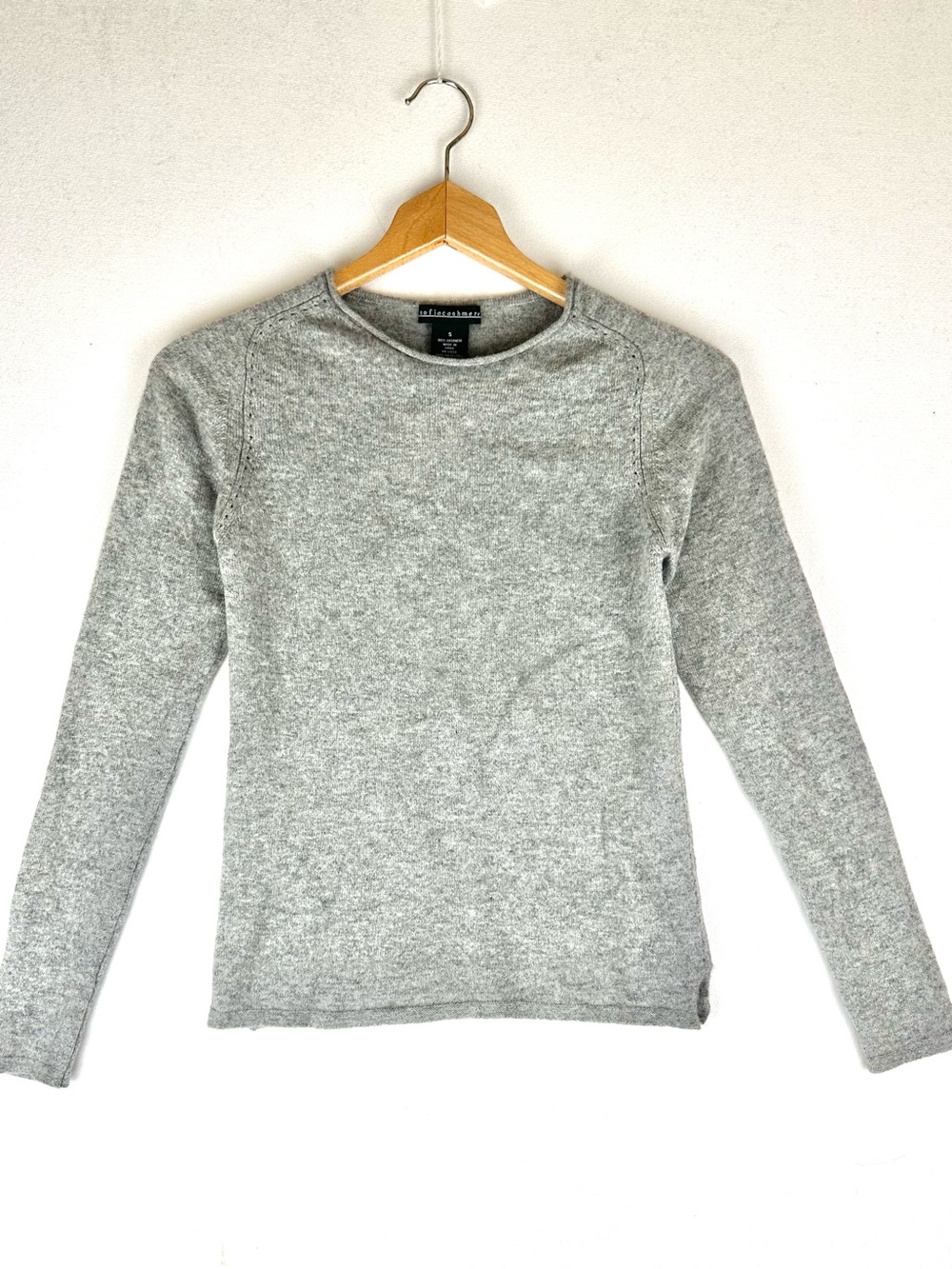 Sofia Cashmere Sweater Minimalist Quiet Luxury Office